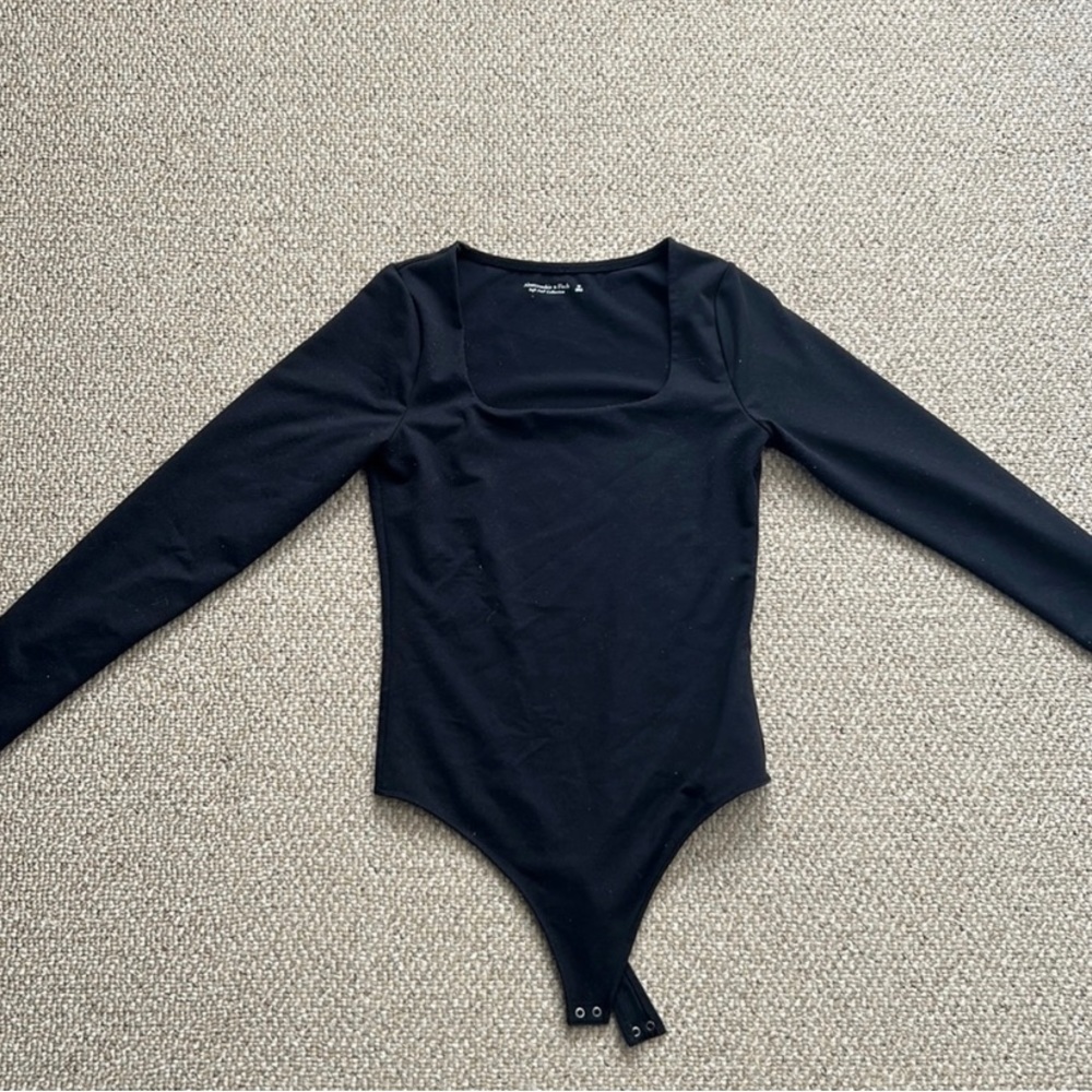 Black square neck bodysuit